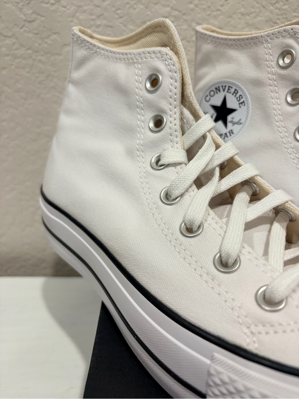7W Converse Chuck Taylor All-Star Platform Lift High Top Core Shoes New - Picture 3 of 7